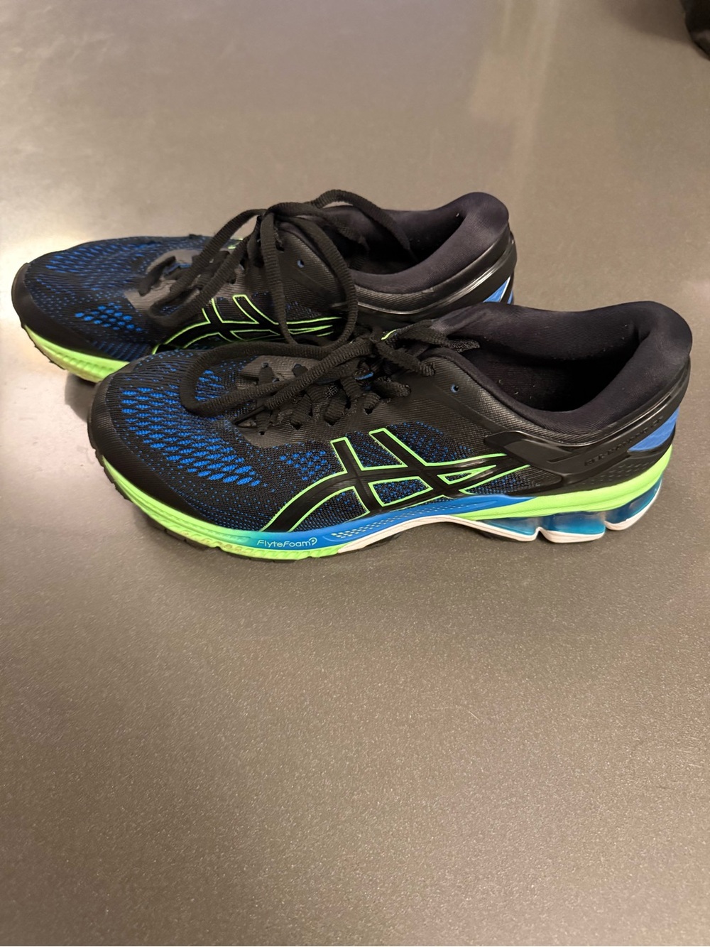 Asics Black, Blue & Neon Green Men’s Athletic Running Shoes.  Gel Kayano 26